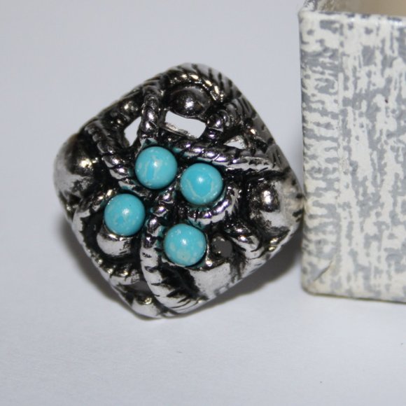 Vintage silver and turquoise avon ring adjustable - Picture 4 of 5